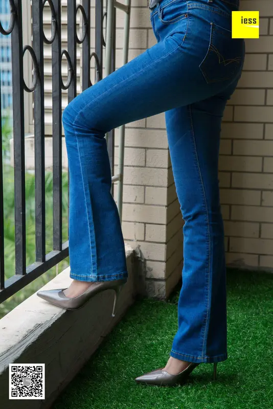 [IESS异思趣向] 2018.05.21 丝享家236:《辣妈的喇叭裤短丝》辣妈（君君） - IESS